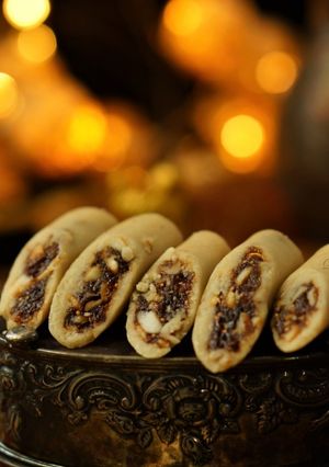 A picture of Kaju Anjeer Rolls.