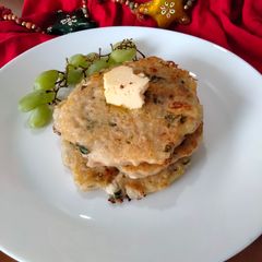 A picture of Paneer potato pancake.