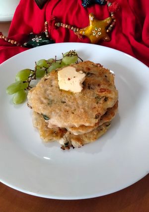 A picture of Paneer potato pancake.