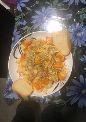 Foto principal de Revuelto de gulas y bocas de mar (surimi)