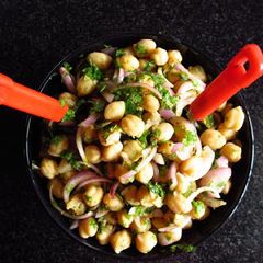 A picture of Chickpeas and Coriander Salad.
