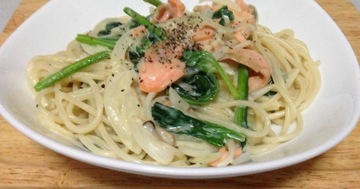 Salmon & Spinach Soy Milk Pasta Recipe by cookpad.japan Cookpad