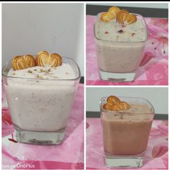 Banana smoothie in three different styles A picture of Banana smoothie in three different styles.