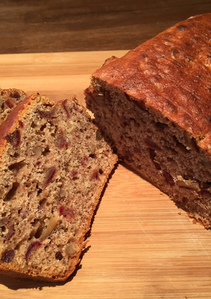 A picture of Date And Walnut Cake (low Cal).