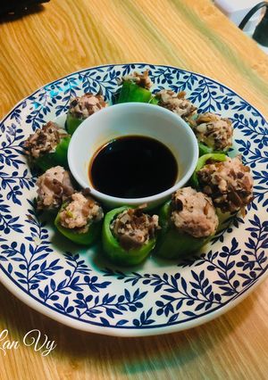 Hình của món Mướp khía nhồi thịt.