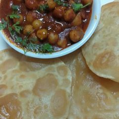 Puri chole A picture of Puri chole.