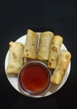 વેજ.સ્પ્રિંગ રોલ રેસીપી મુખ્ય ફોટો