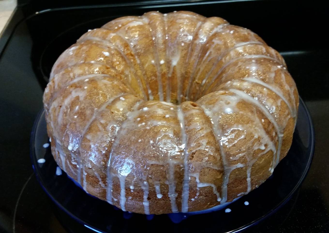 Super easy lemon pound cake