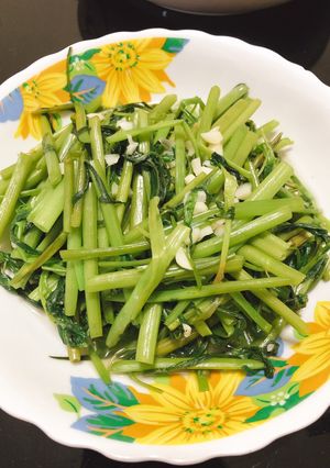 蒜炒空心菜 的食譜成品照片