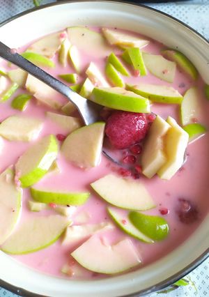Gyümölcsleves főzès nélkül tej-cukor-glutèn mentes🍓....🤗 recept fotója