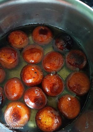 गुलाब जामुन(gulab jamun recipe in hindi) रेसिपी मुख्य फोटो