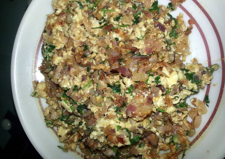 How to Make Delicious eggs n onion crumble