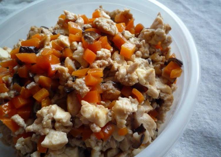 Steps to Prepare Perfect Scrambled Firm Tofu and Chicken