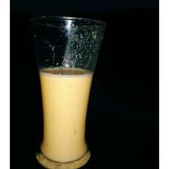 A picture of Banana smoothie.