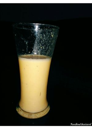 A picture of Banana smoothie.
