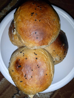 A picture of Eggless buns.