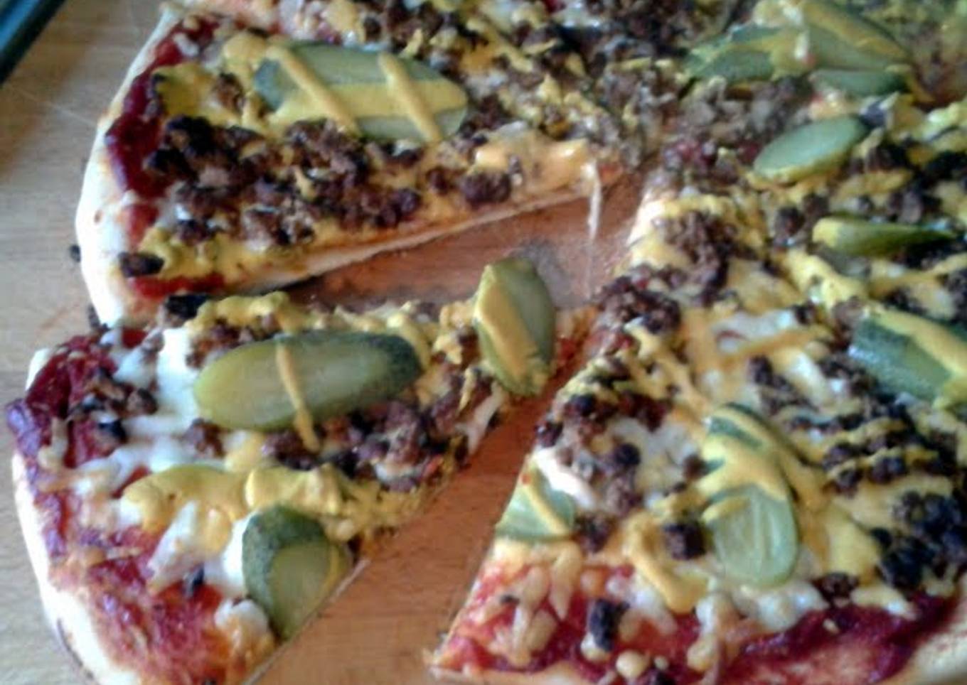 Vegetarian 'Cheeseburger' Pizza