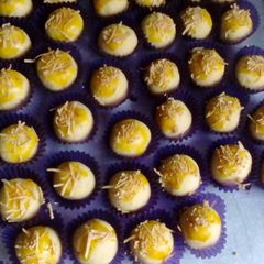 A picture of Pineapple Jam Cookie.