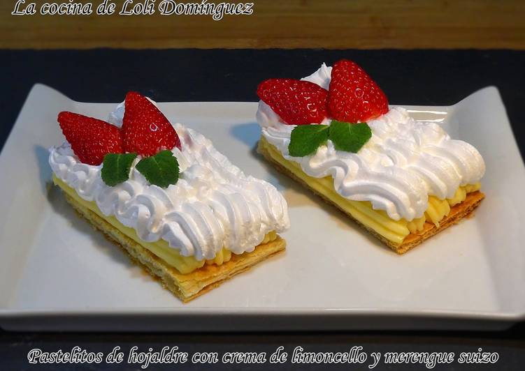 Pastelitos de hojaldre con crema de limoncello y merengue italiano