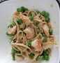 Easy Steps to Prepare Recipe Shrimp Alfredo with Peas that is  Makes Drooling, Tasty}