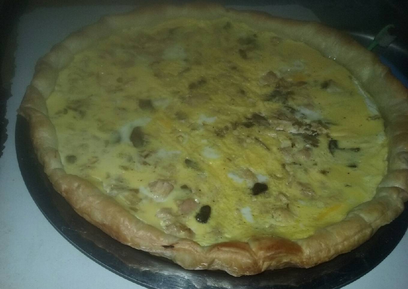 Quiche au fromage et au thon