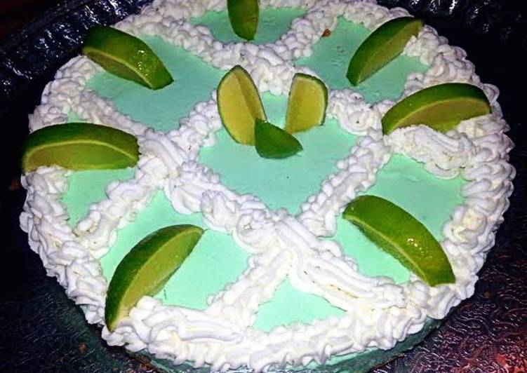 Recipe of Speedy ¤ The Ultimate Key Lime Pie ¤