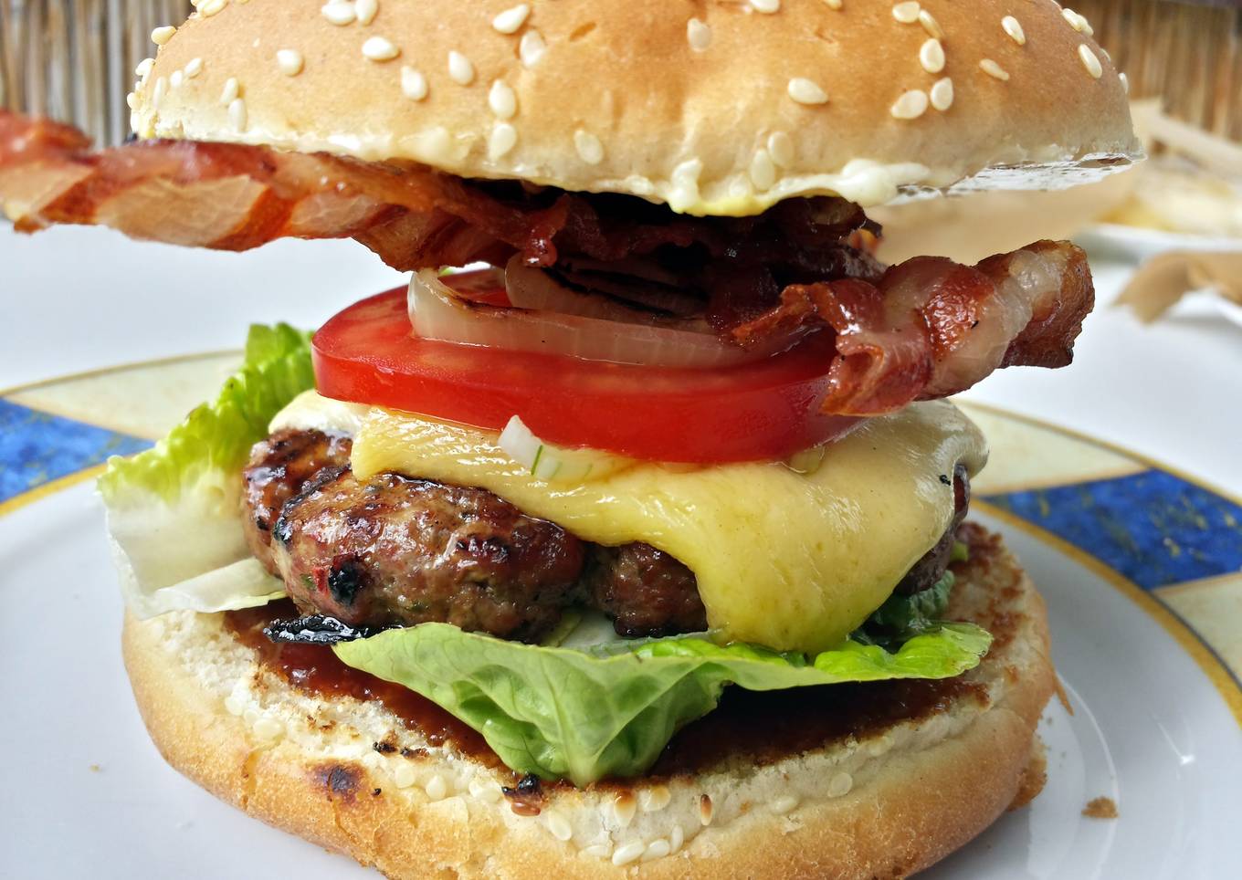 Ultimate Bacon Cheeseburger