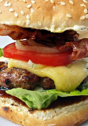 A picture of Ultimate Bacon Cheeseburger.