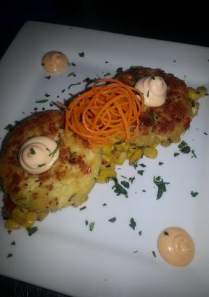 A picture of CrabCakes.