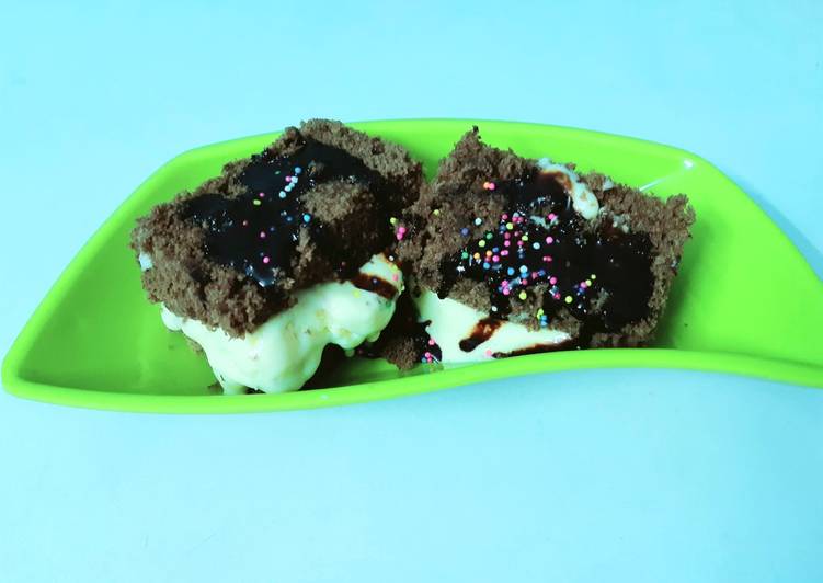 Recipe: Yummy Butterscotch rajbhog ice-cream chocolate cake