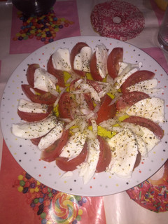 Una foto de Ensalada mozzella