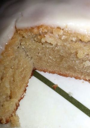 A picture of White Cake.