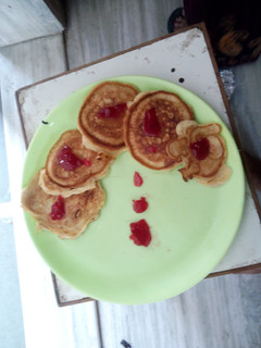 A picture of Jammy pancakes.