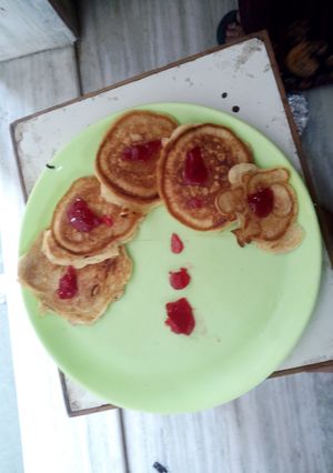 A picture of Jammy pancakes.