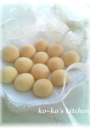 A picture of Soft Snowball Cookies.