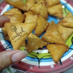 A picture of Mini samosa.