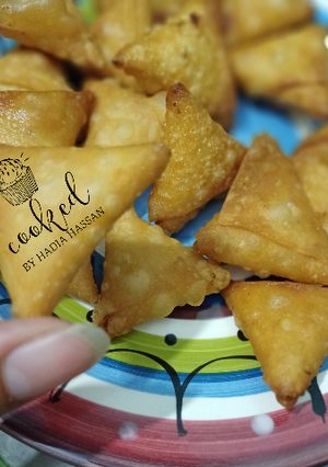 A picture of Mini samosa.
