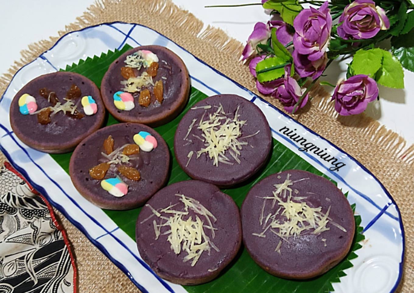 Kue lumpur ubi ungu
