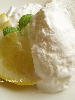A picture of Refreshing Lemon Ice Cream.