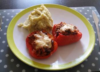 Ultimate, Prepare Stuffed Bell peppers with mashed potatoes Home Style Ultimate, Prepare Stuffed Bell peppers with mashed potatoes Home Style