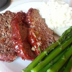 A picture of Delicious Meatloaf Dinner.
