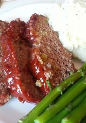 A picture of Delicious Meatloaf Dinner.