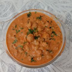 A picture of Soya chunks ki sabzi.