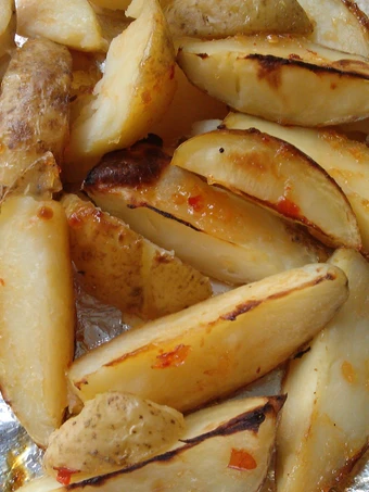 Easy Steps to Prepare Vickys Sweet Chilli Sauced Potato Wedges, GF DF EF SF NF the So Delicious You can take Joss in your mouth