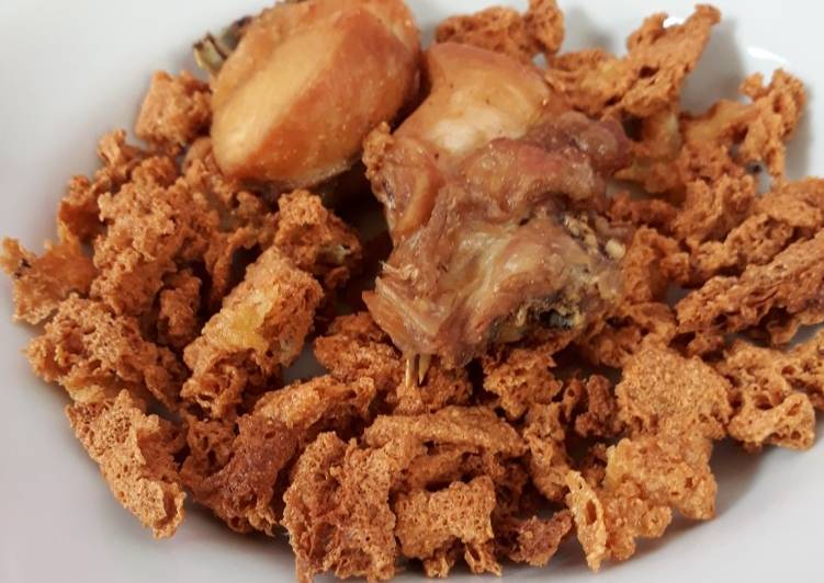 Ayam goreng kremes