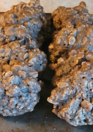 A picture of Vanishing chocolate chocolate chip oatmeal cookies.