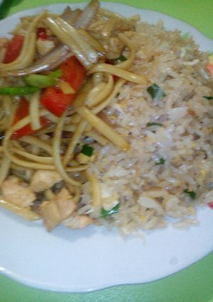 Una foto de Mixto tallarines con chaufa