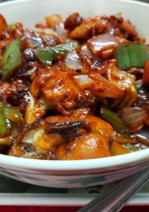 A picture of Indo Chinese Chilli Chicken Dry.