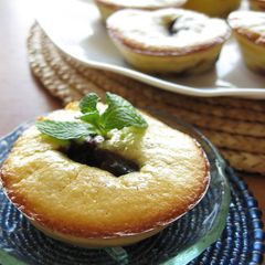 A picture of Berry Jam Mini Cheesecakes.