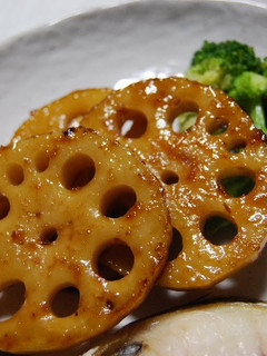 A picture of Gingered Lotus Root.